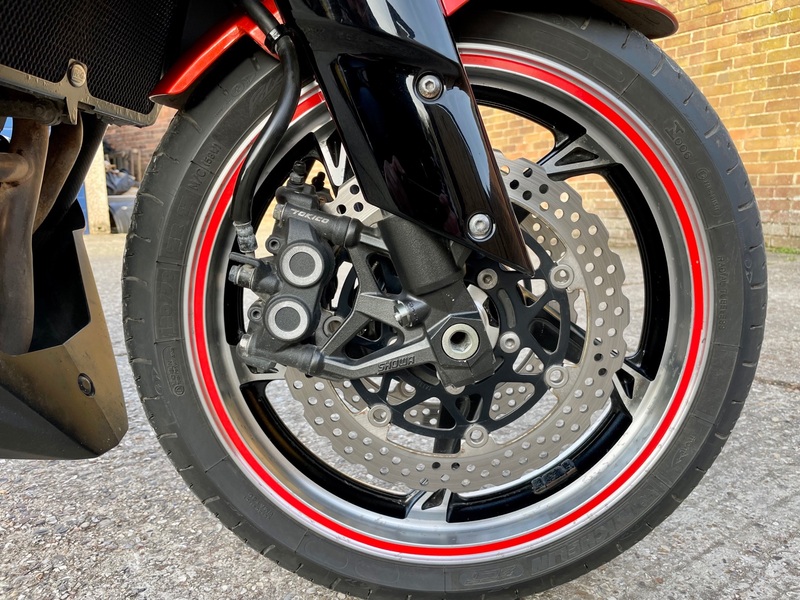 KAWASAKI ZR