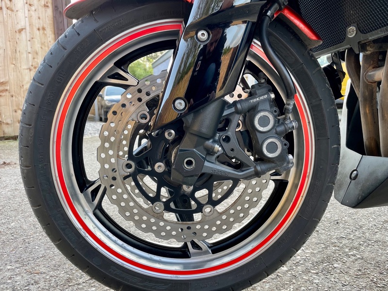 KAWASAKI ZR