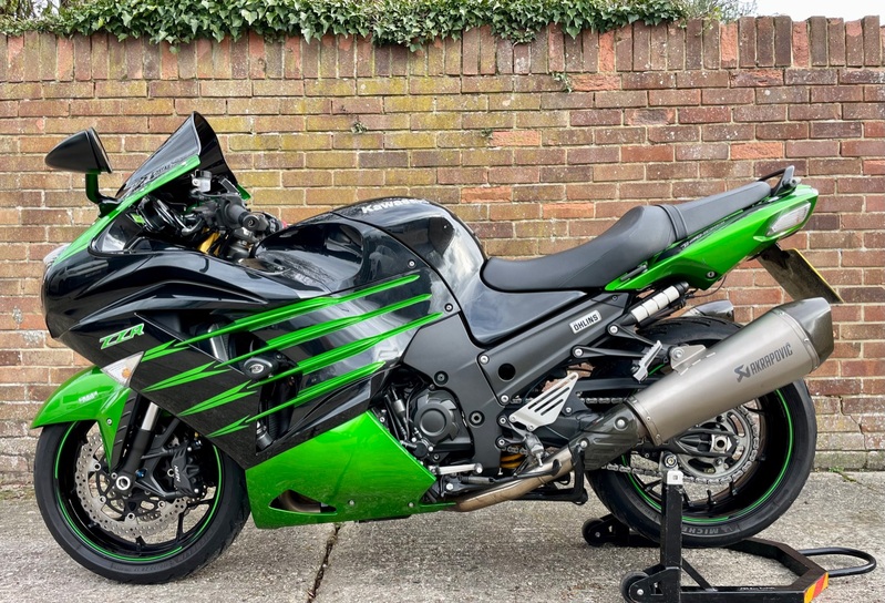 KAWASAKI ZX
