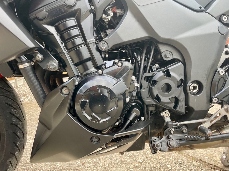KAWASAKI ZR
