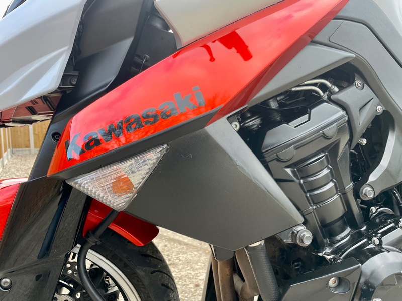 KAWASAKI ZR