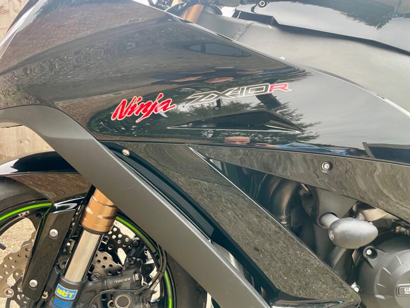 KAWASAKI ZX
