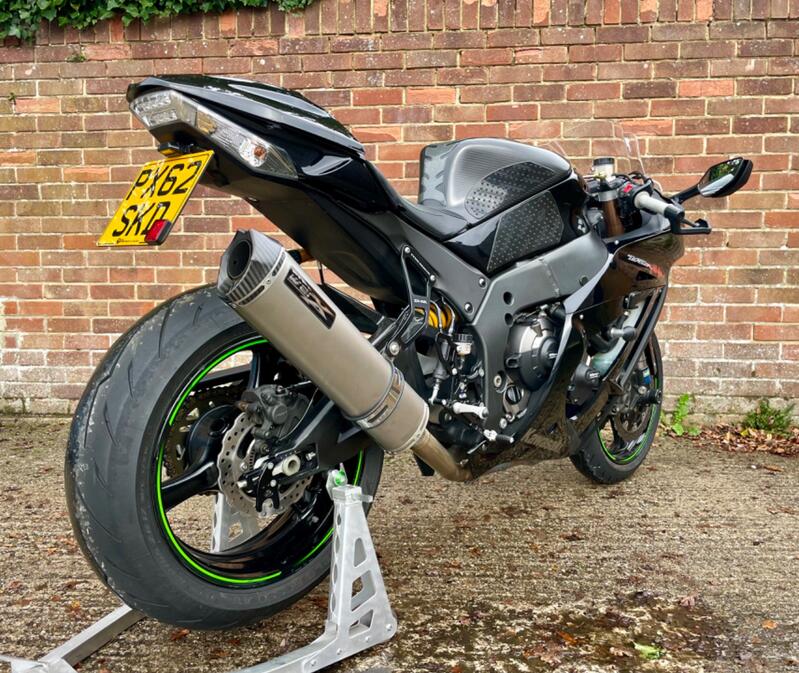 KAWASAKI ZX