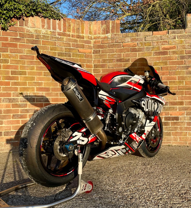 YAMAHA YZF