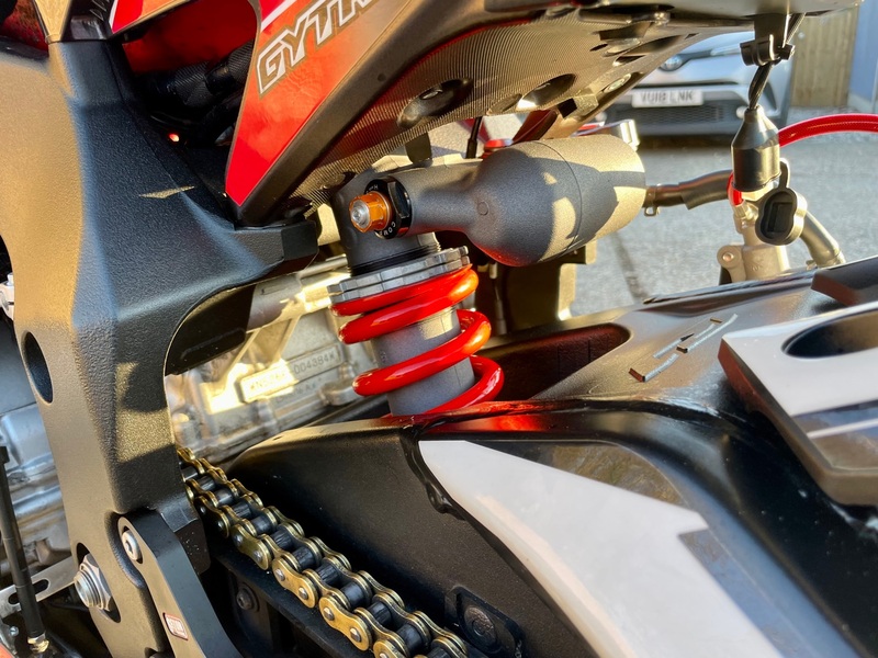 YAMAHA YZF