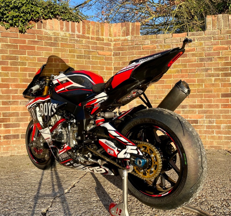 YAMAHA YZF