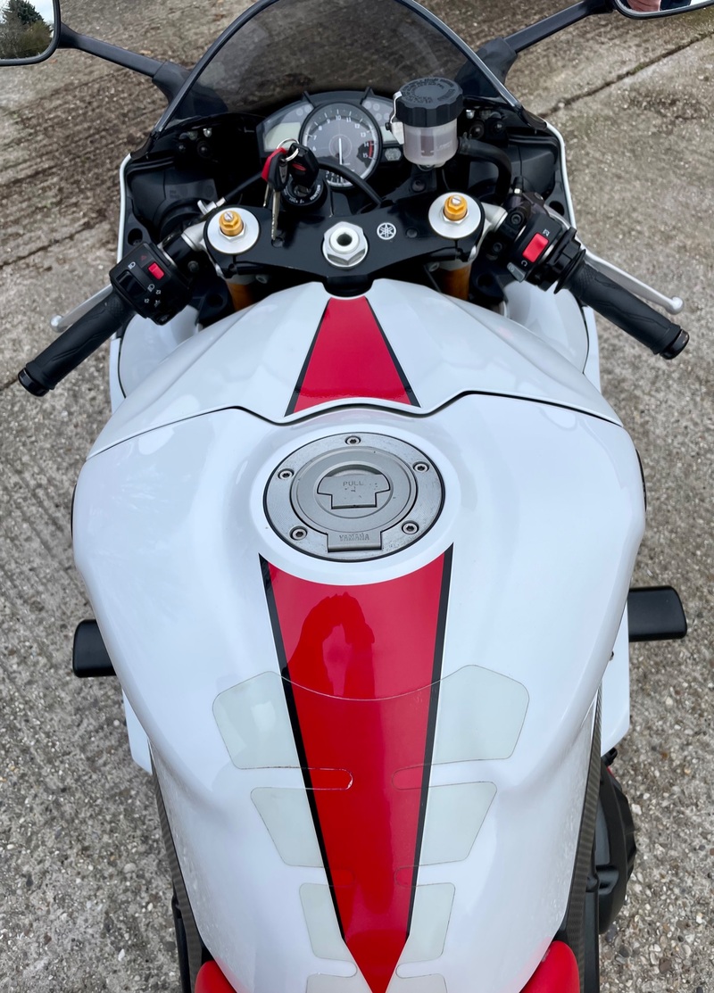 YAMAHA YZF