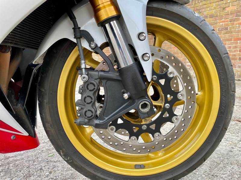 YAMAHA YZF