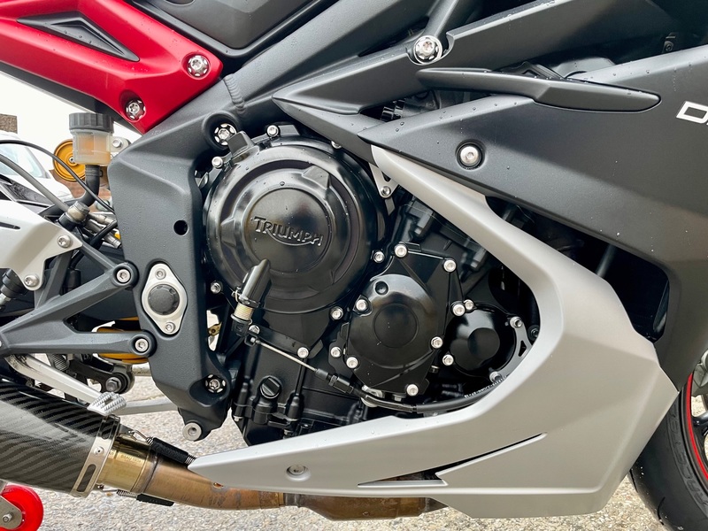 TRIUMPH Daytona