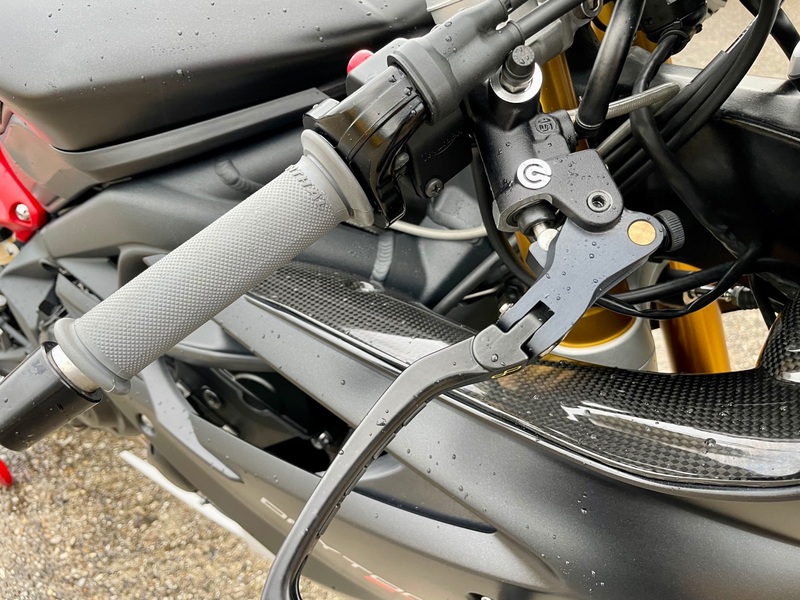 TRIUMPH Daytona