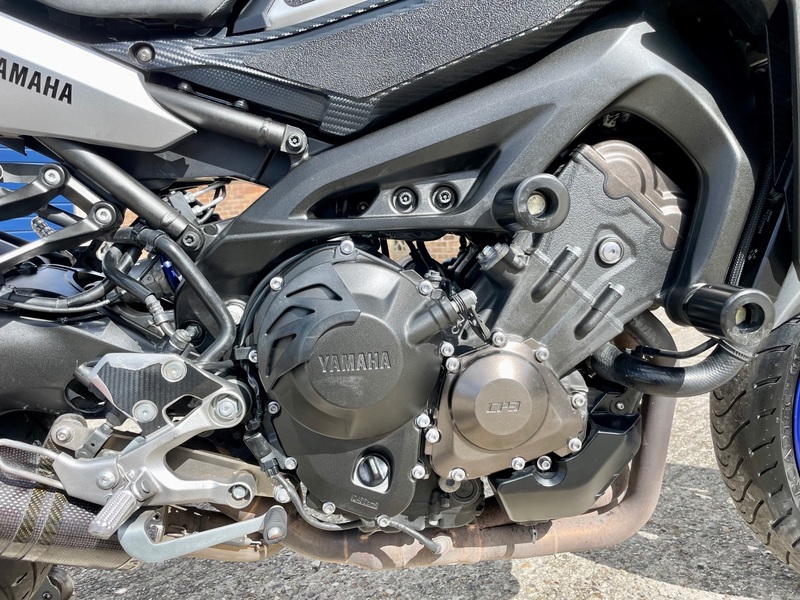 YAMAHA MT-09