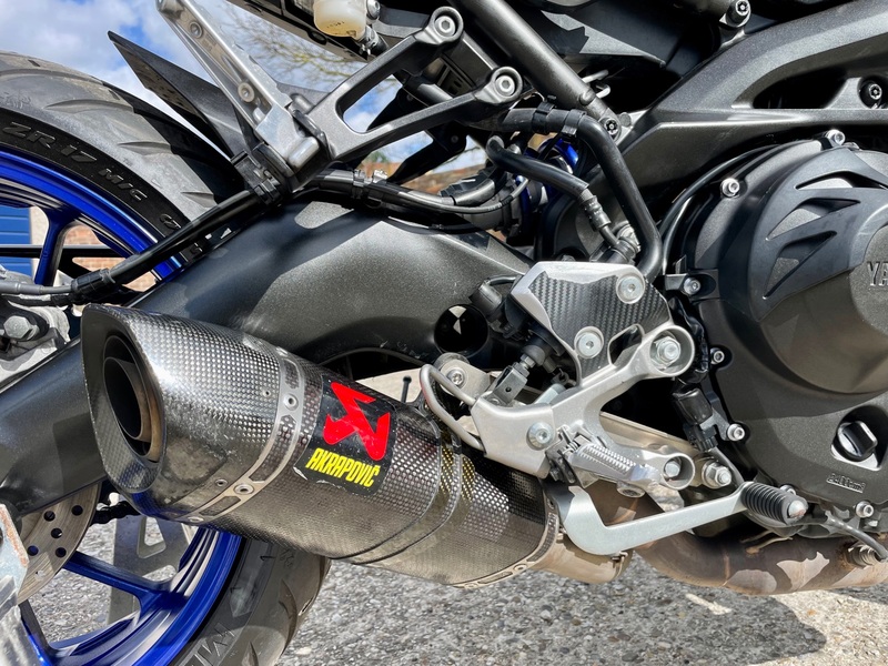 YAMAHA MT-09