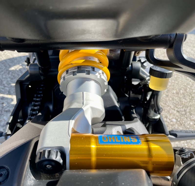 DUCATI MONSTER 1200