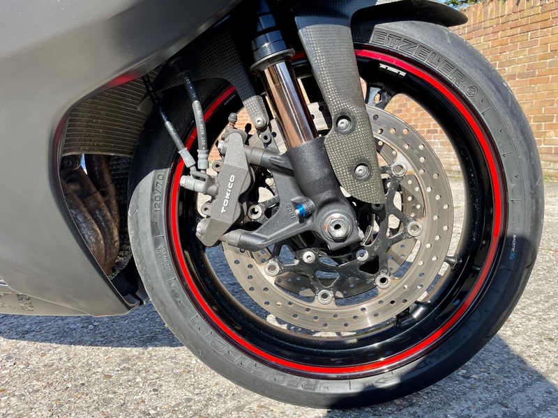 SUZUKI GSXR