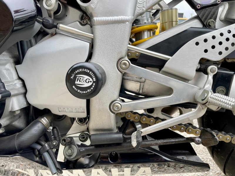 YAMAHA YZF-R1