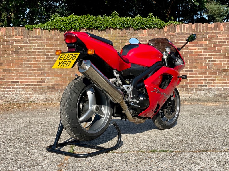 TRIUMPH Daytona
