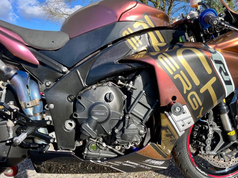 YAMAHA YZF