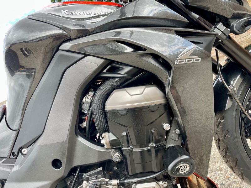 KAWASAKI ZR