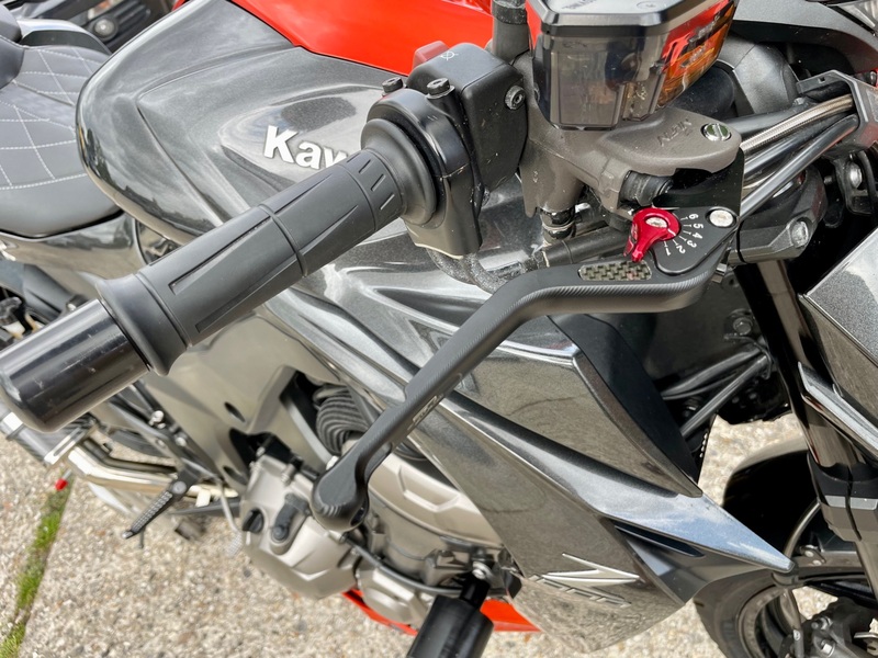 KAWASAKI ZR