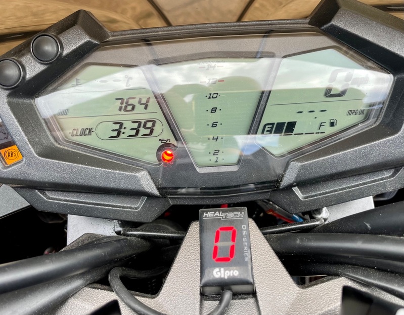 KAWASAKI ZR