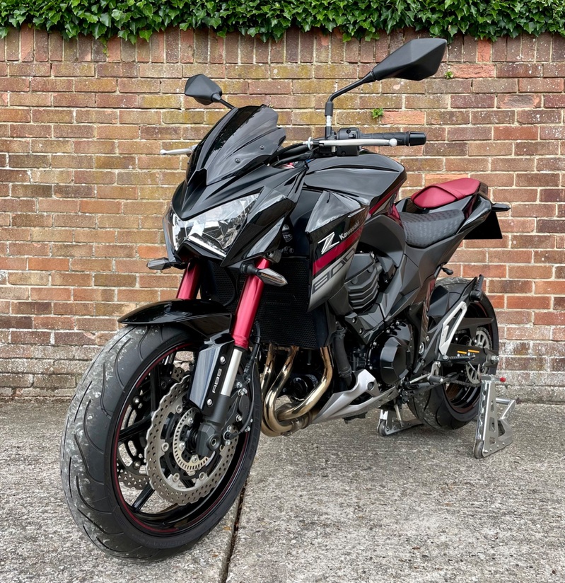KAWASAKI ZR