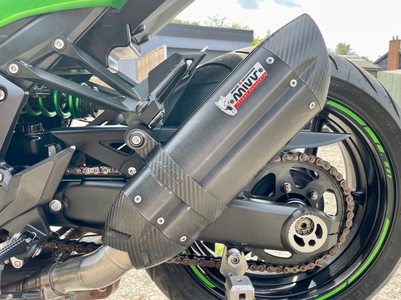 KAWASAKI ZR