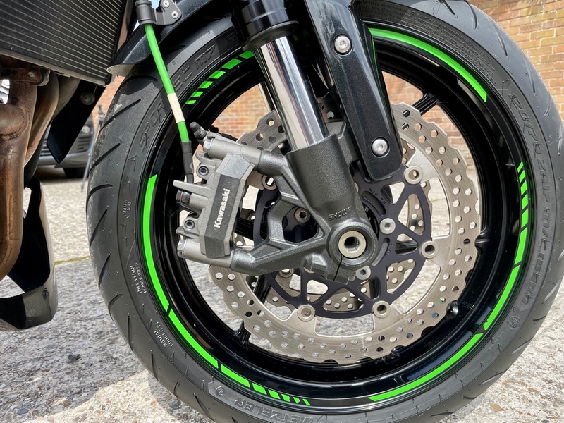 KAWASAKI ZR