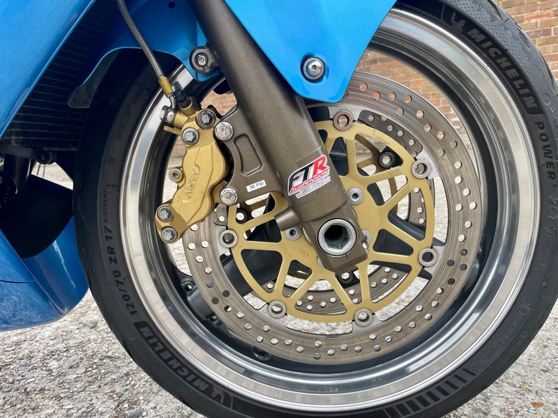 KAWASAKI ZX