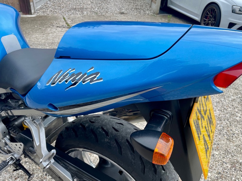 KAWASAKI ZX
