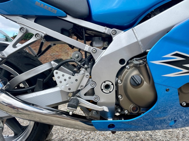 KAWASAKI ZX