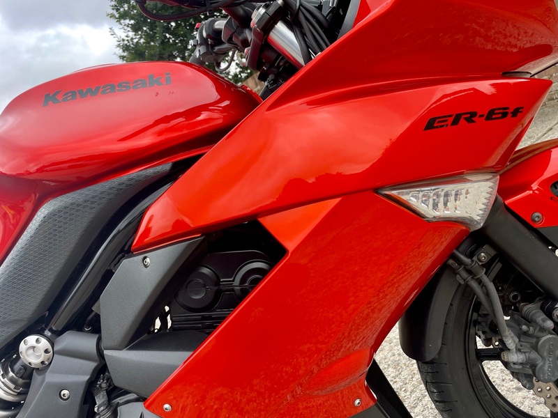KAWASAKI ER-6F