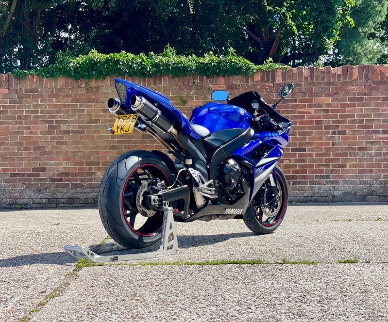 YAMAHA YZF