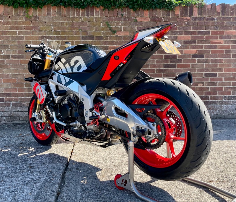 APRILIA Tuono