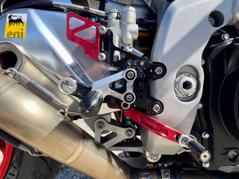 APRILIA Tuono