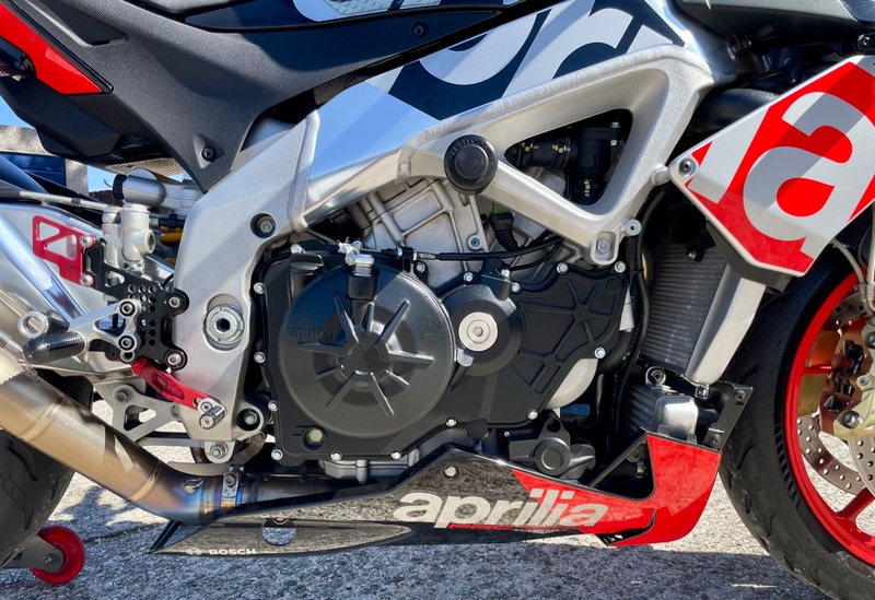 APRILIA Tuono
